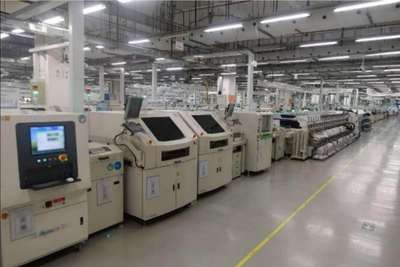 實探華為南方工廠手機生產(chǎn)線 生產(chǎn)正常進行中，軟件零售穩(wěn)步推進